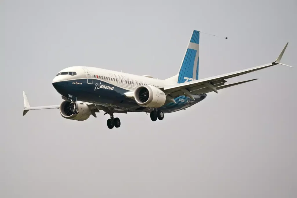 Boeing urges 737 MAX